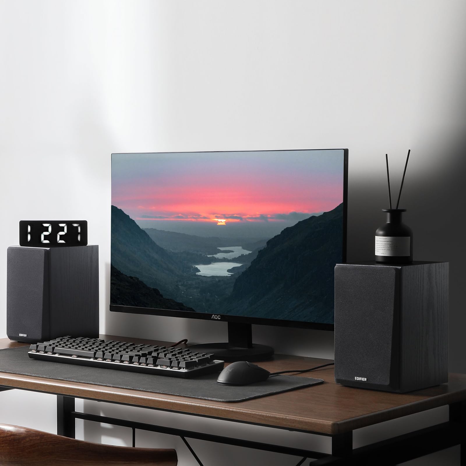 Edifier R990BT Bluetooth Computer Speakers - 2.0 Active Bookshelf Speaker - Powered Studio Monitor for PC Smartphone Tablet - MDF Enclosure - 24W RMS (Pair) - Image 4